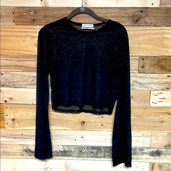 Urban Outfitters size Medium Black Sheer Cropped Long Sleeve Lightweight Top - Picture 1 of 7